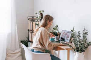 community manager freelance et salarié